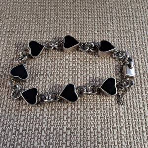 lot 298 image: Sterling SIlver and Onyx - Heart Bracelet - Security Chain and Clasp - Mexico � 21g