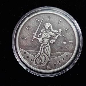 lot 20 image: Scottsdale Mint  2022 .999 Fine Silver Bullion  1 Troy oz .999 Silver Gibraltar Lady Justice
