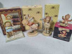 lot 42 image: Memories of Yesterday Collectible Figurines wOriginal Boxes