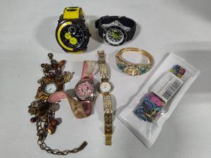 lot 80 image: Lot of Assorted Mens & Ladies Watches