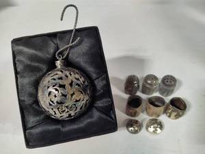 lot 83 image: Sterling Mini Salt & Pepper Shakers & Ornament
