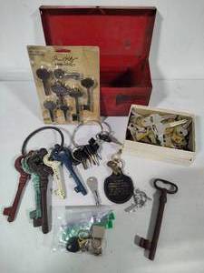 lot 91 image: Assorted Skeleton & Misc CarHouse Keys