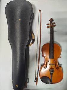 Cremona Vintage Violin + Case