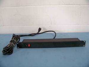 Winsted Systems Model 98700 15-Amp Rack Mountable Power Distribution  Outlet Strip