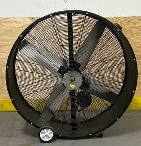 lot 11 image: Strongway 48in. Belt Drive Drum Fan, 20,600 CFM, 910 HP, 2 Speeds #4742845