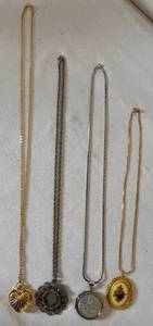 lot 89 image: Costume Jewelry - 4 Necklaces with Pendants