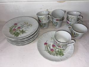 lot 121 image: Vintage Shafford Porcelain Cup and Snack Plate Set of 8