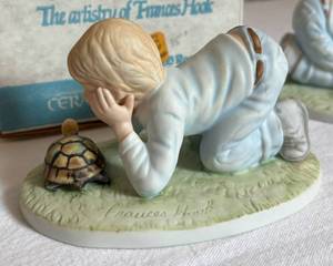 lot 159 image: Two Finish Line Figurines by Frances Hook