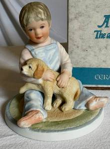 lot 161 image: Two Puppys Pal Figurines by Frances Hook