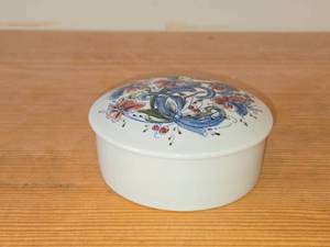 Seltman Weiden Porcelain Trinket Box