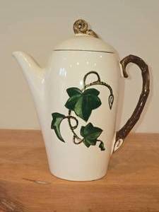 Coffee Pot - Poppy Trail California Ivy by Metlox