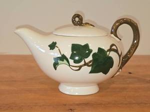 Tea Pot - Poppy Trail California Ivy by Metlox