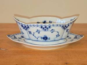 Royal Copenhagen Fluted Half Lace Sauce Boat with Integrated Underplate 563 9 x 6 12 x 3