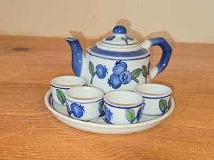 Porcelain Tea Set 7-piece - April Childs Blueberry by Comelle