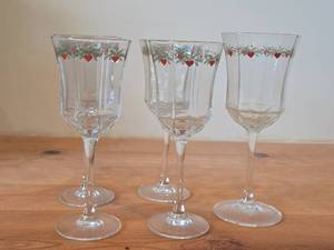Lot of (5) Multi-Sided Glassware Stem Goblet - Heart & Pine by Porsgrund (Norway)