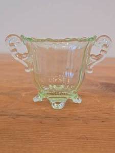 Vintage Cambridge Glass Uranium Glass Sugar Bowl  Martha pattern