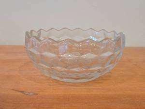 Vintage American Pattern Clear Glass Bowl by Fostoria