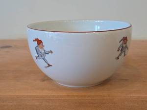 Nisse Red Gnome Elf theme Porcelain Round Medium Serving Bowl by Porsgrund (2001) (Norway)