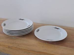Lot of (6) 6-34 Porcelain Salad Plates (Bavaria Germany)