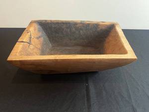 lot 30 image: Wooden Rectangular Dough Bowl