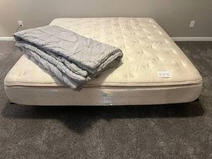 lot 66 image: King Mattress with Tufted Beige Cover - Includes Gray Comforter