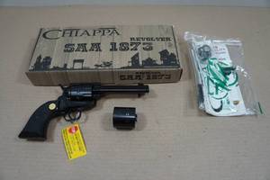 lot 8438 image: NEW Chiappa 1873-22 Single-Action .22 LRMag Revolver - 4.75 Barrel