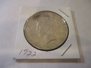 lot 36 image: 1922 PEACE SILVER DOLLAR COIN