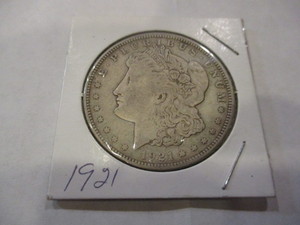 lot 38 image: 1921 MORGAN SILVER DOLLAR COIN