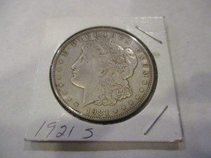 lot 39 image: 1921-S MORGAN SILVER DOLLAR COIN