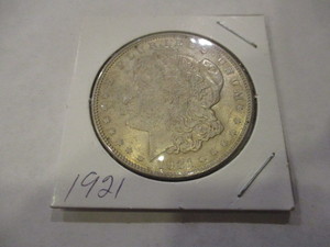 lot 43 image: 1921 MORGAN SILVER DOLLAR COIN