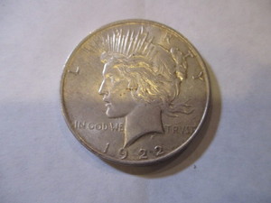 lot 50 image: 1922 PEACE SILVER DOLLAR COIN