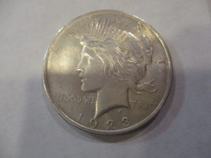 lot 52 image: 1923 PEACE SILVER DOLLAR COIN