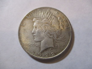 lot 58 image: 1922 PEACE SILVER DOLLAR COIN