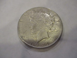 lot 65 image: 1922 PEACE SILVER DOLLAR COIN