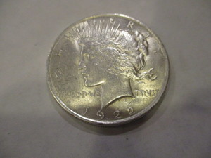 lot 68 image: 1922 PEACE SILVER DOLLAR COIN