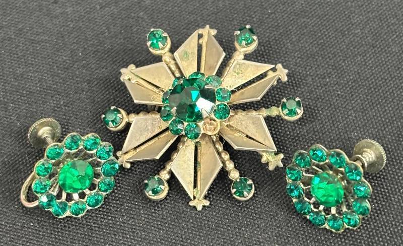Vintage Emerald Green Rhinestone Brooch & Earrings Set - 3-Piece Jewelry