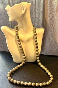 Beaded Necklace with Round Beads and Metal Finish