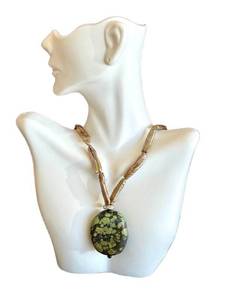 Mother of Pearl Beads Necklace with Oval Green Turquoise Stone Pendant, 18-Inch