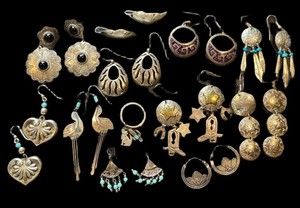 Assorted Vintage Southwestern Sterling Silver Earrings & Ring