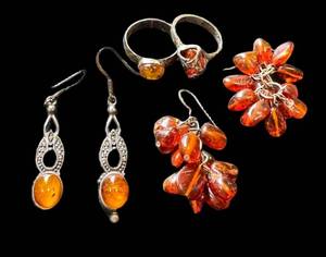 Vintage Amber Jewelry Set - Two Rings (Size 7 & 7.5) & Two Pairs of Earrings