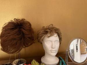 Two Short Womens Wigs Hairpieces Auburn & Highlighted Brown Lot