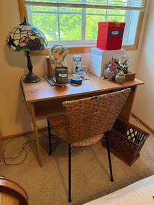 Small Oak-Look Writing Desk With Woven Chair 39x18x28 Good