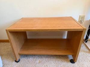 Oak Finish Rolling TV Stand Media Cart w Shelf 25x15x16 Good