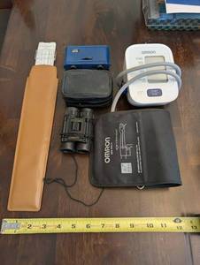 Omron Blood Pressure Monitor Kit With Simmons Binoculars Mixed Lot