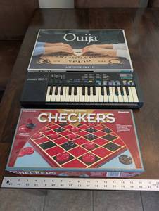 Casio Sk-1 Keyboard, Ouija Board & Checkers Game Set (Lot of 3)