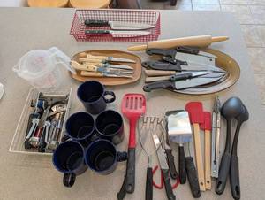 Mixed Kitchen Utensils, Knives, Mugs & Serveware (Lot of 20)