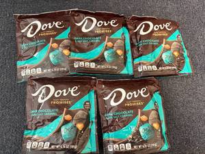 lot 217 image: 5 Bags Of Dove Promises - Dark Chocolate And Caramel