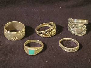 lot 10 image: 5 Sterling Silver Rings Size 5 & 6