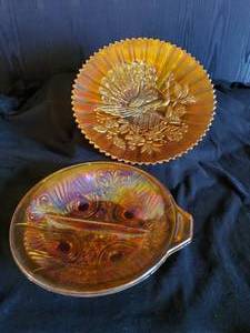 lot 22 image: 2 Antique Marigold Carnival Glass Dishes
