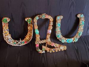 lot 34 image: 3 Gorgeous Mid Modern Tramp Art, With lots of interesting Jewels